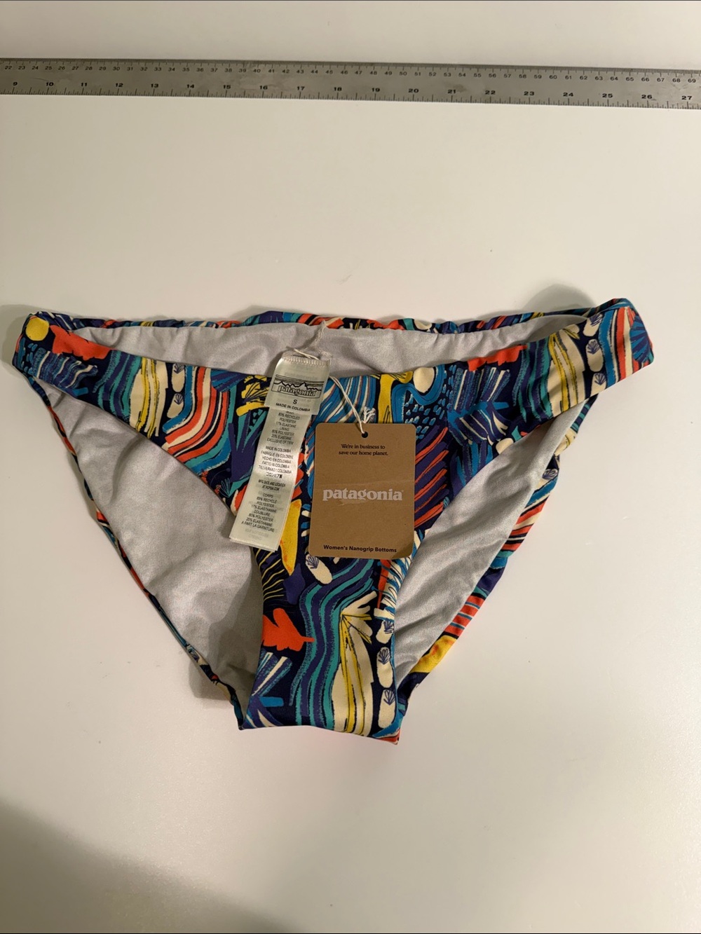 Patagonia Women’s bikini bottoms Multicolor Print, S, NWT